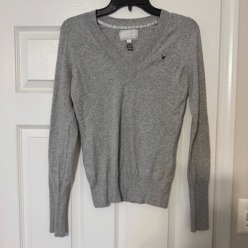 American Eagle Outfitters Light Gray V-Neck Sweater